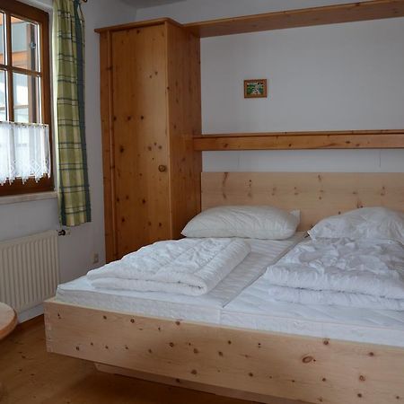 Haus Leopold Apartment Gosau Exterior photo