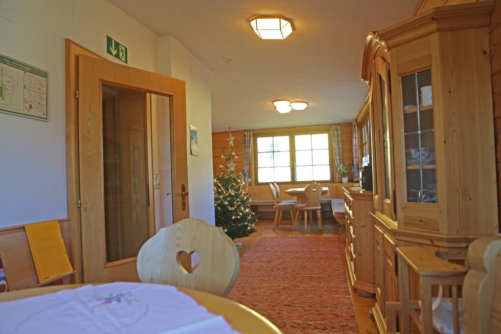 Haus Leopold Apartment Gosau Exterior photo