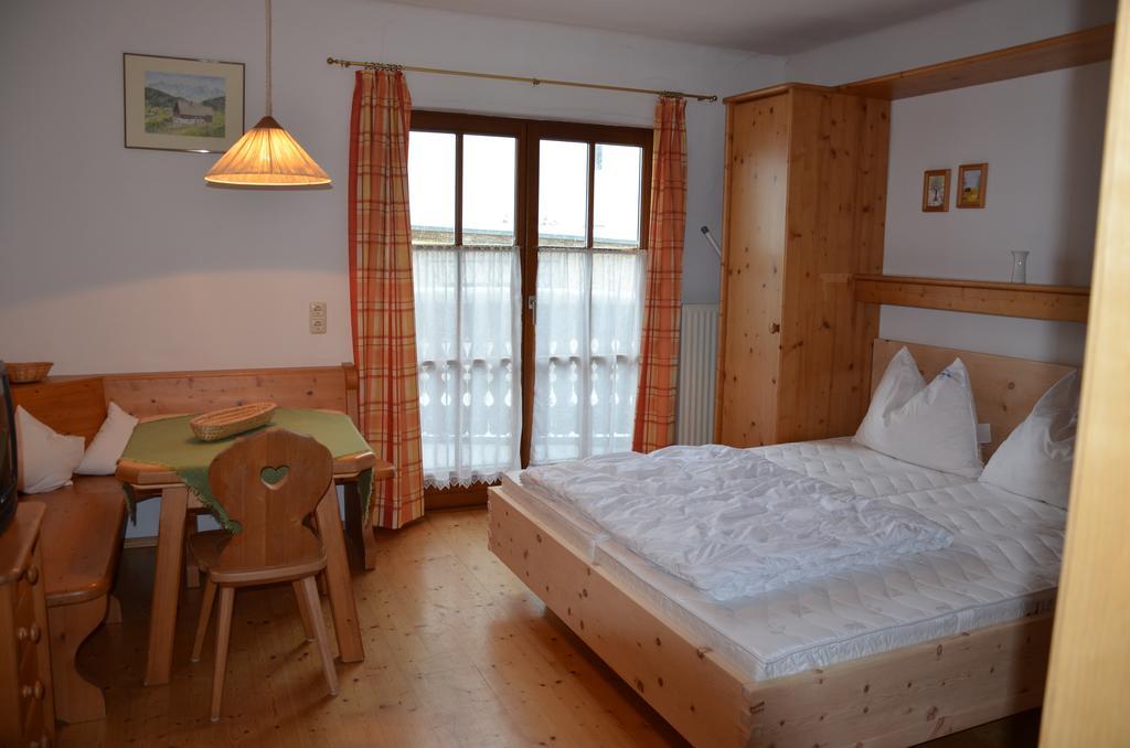 Haus Leopold Apartment Gosau Exterior photo