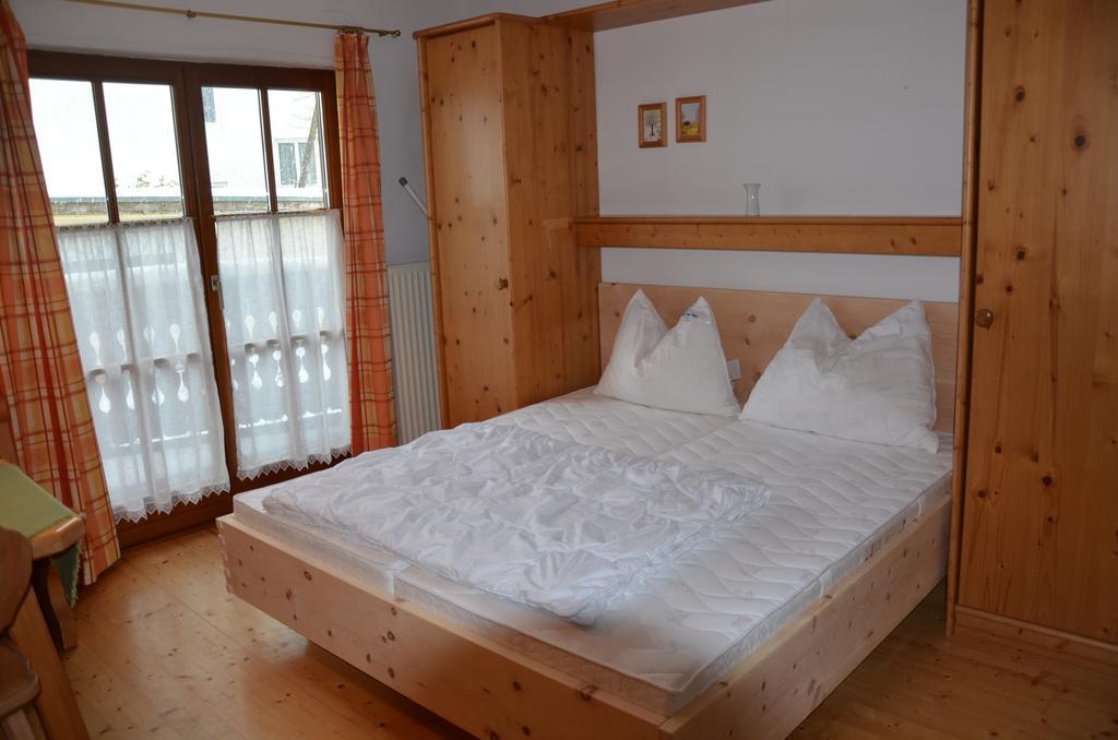 Haus Leopold Apartment Gosau Exterior photo